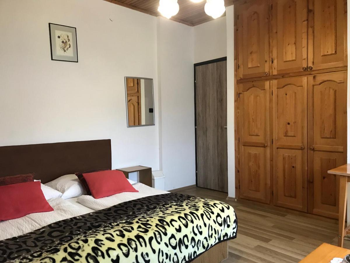 Apartman Berki Margit Heviz Exterior foto
